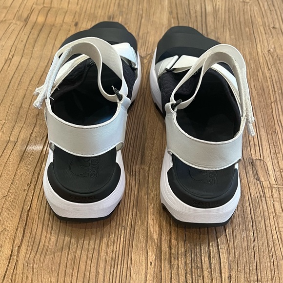 Sorel Kinetic Impact Black, Beige, and White Women's Size 8 Sandals EUC - Picture 8 of 13